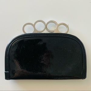 Brass knuckles coin wallet